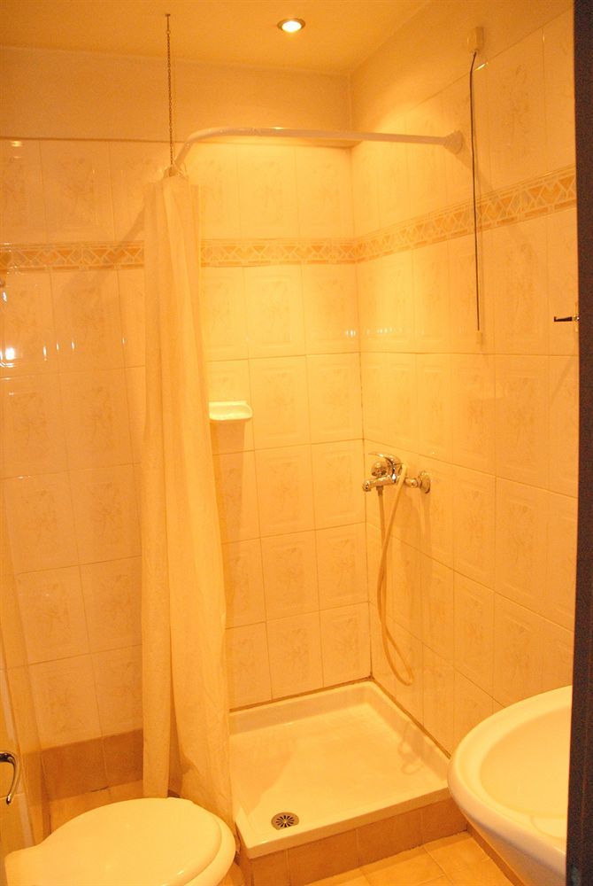 เวียนน่า โฮเต็ล Hotel เอเธนส์ ภายนอก รูปภาพ